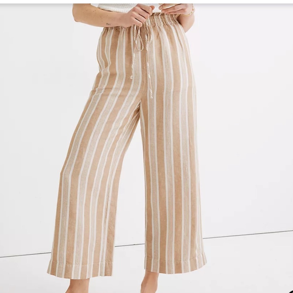 - NWT Smocked Huston Pull-On Crop Pants in Stripe s
